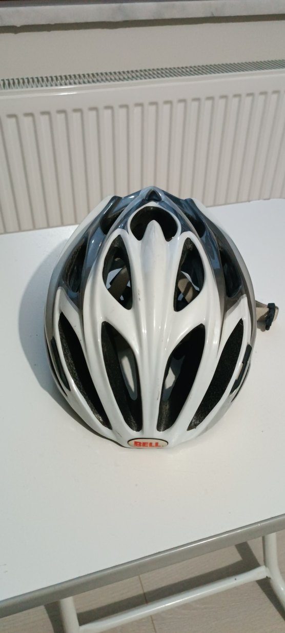 Bell Bisiklet Kaskı - Görsel 3