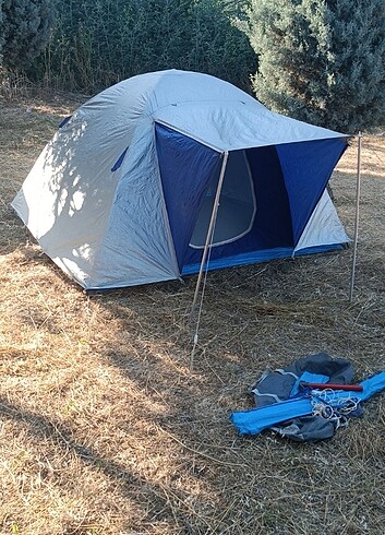 Dört kişilik Kamp Çadırı