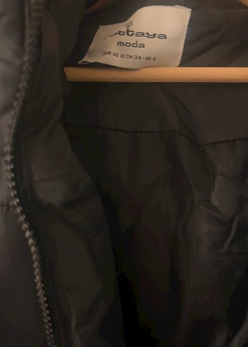 Siyah Fermuarlı Kadın Mont - Görsel 2