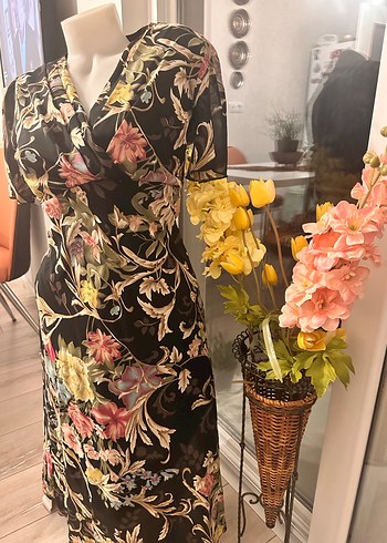 Çiçek Desenli V Yaka  diz altı Bohem Elbise - Görsel 2