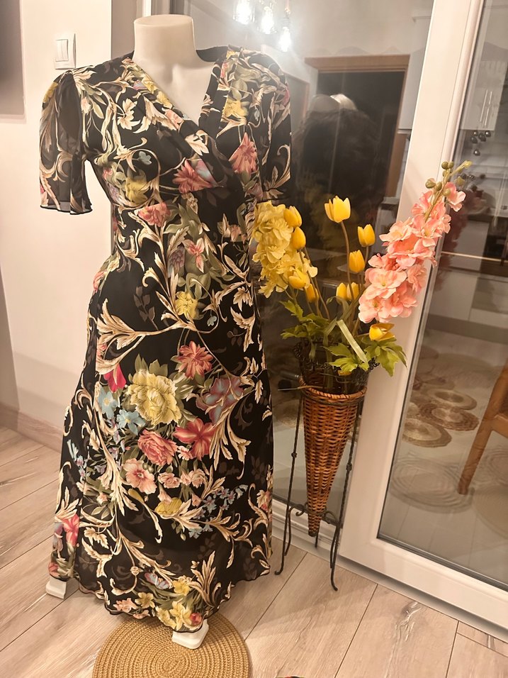 Çiçek Desenli V Yaka  diz altı Bohem Elbise - Görsel 3