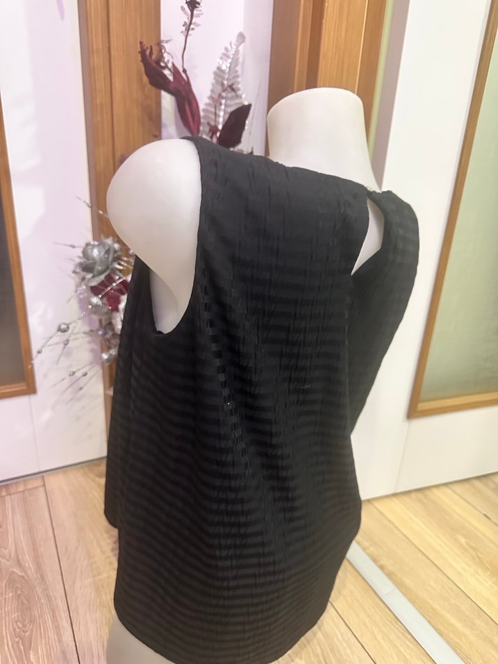 Siyah Pilili Kolsuz Kadın Bluz - Görsel 4