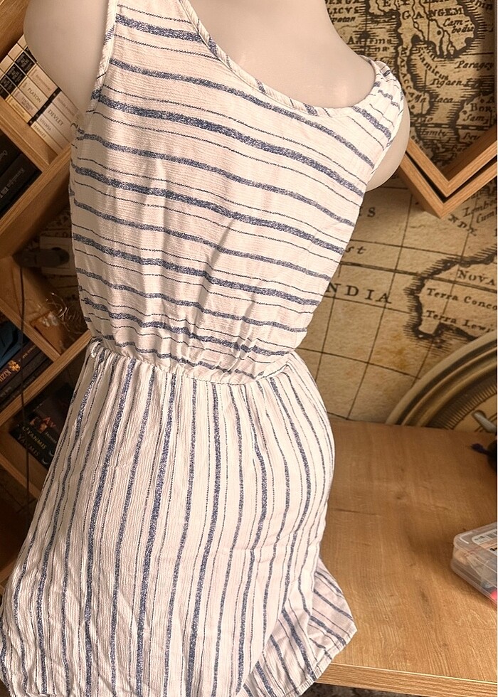 Kısa günlük elbise - Görsel 4