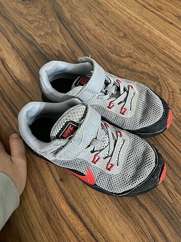 28 Beden Nike spor ayakkabı