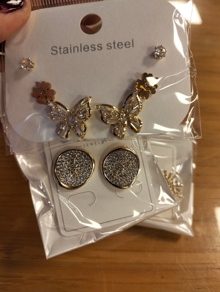 Altın Renkli Mini , zirkon taşlı,xuping Küpeler - Görsel 2