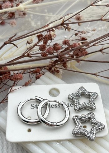 Altın Renkli Mini Kelebek Küpeler - Görsel 5