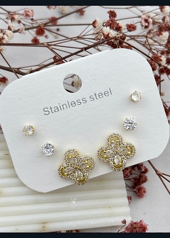 Altın Renkli Mini Kelebek Küpeler - Görsel 6