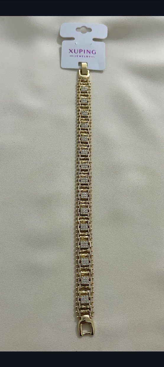 Zincir Detaylı Altın Rengi Bileklik - Görsel 2