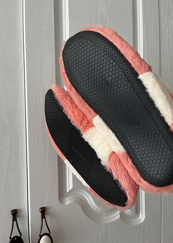 37 Beden Kızlar için Pembe Sıcak Kürklü Ev Terliği