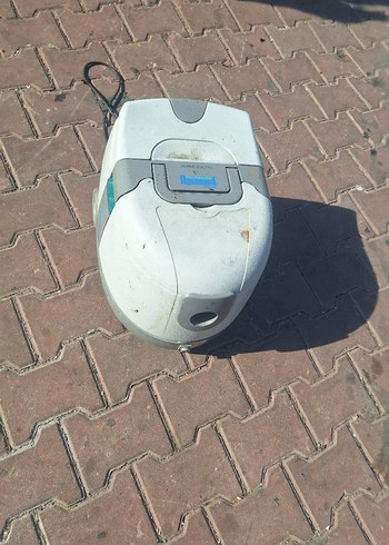 Gri Renkli Elektrikli Süpürge