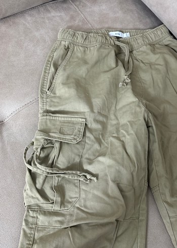 38 Beden Bershka özel seri pantolon