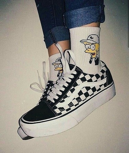 Damalı vans