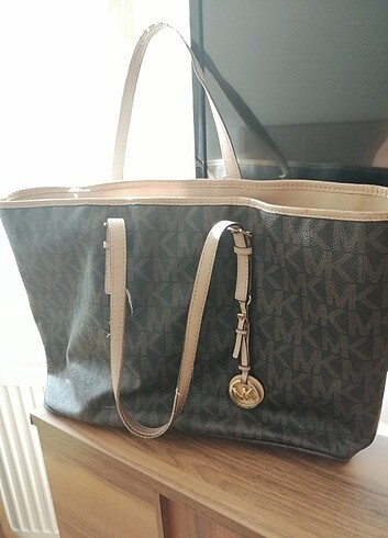 Michael kors çantası