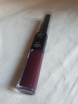 Loreal paris 24HR lipstick