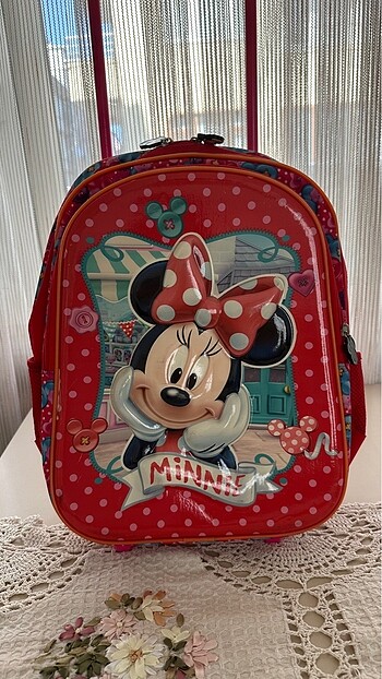 Minnie Mouse Çekçekli Çanta
