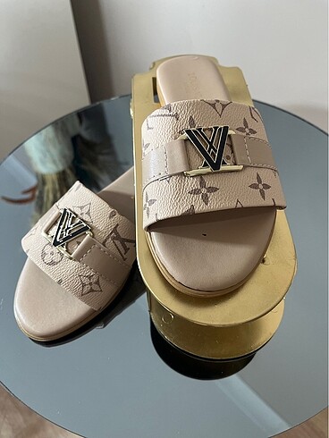 37 Beden Louis Vuitton Terlik