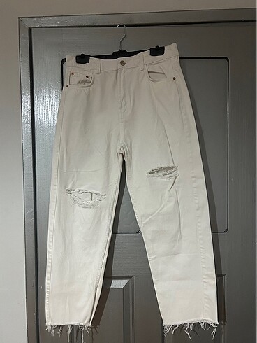 Bershka beyaz kot pantolon