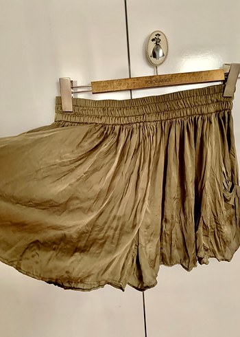 Zara ipekli tiril tiril Şort.