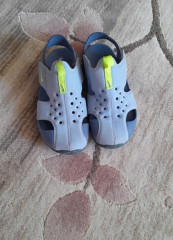Nike erkek çocuk sandalet