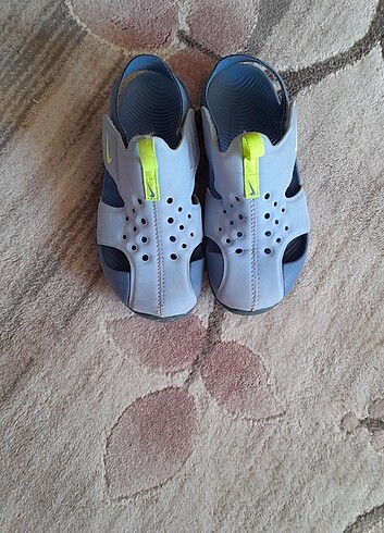 31 Beden Nike erkek çocuk sandalet