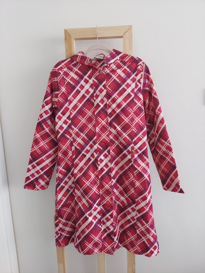 Pembe Yağmurluk - Görsel 3