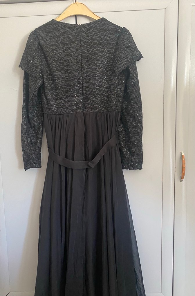 Uzun Siyah Gotik Drape Detaylı Elbise - Görsel 5