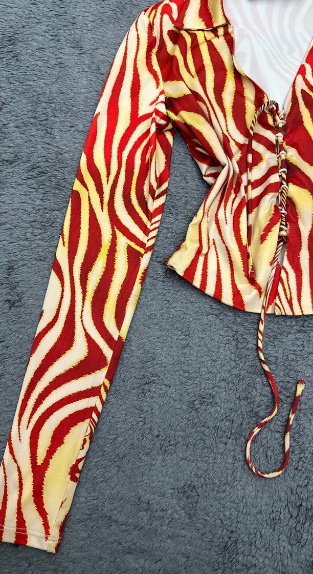 Zebra Desenli Uzun Kollu Kadın Bluz - Görsel 3