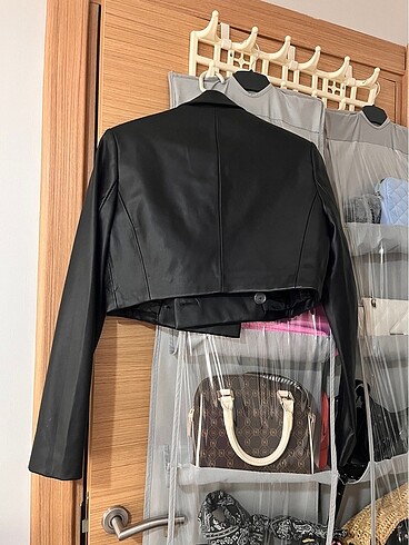 s Beden Pull bear crop blazer ceket