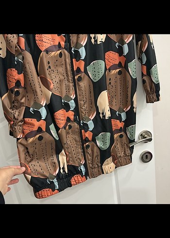 Kadın Kapüşonlu Bağcıklı Renkli Yağmurluk - Görsel 5