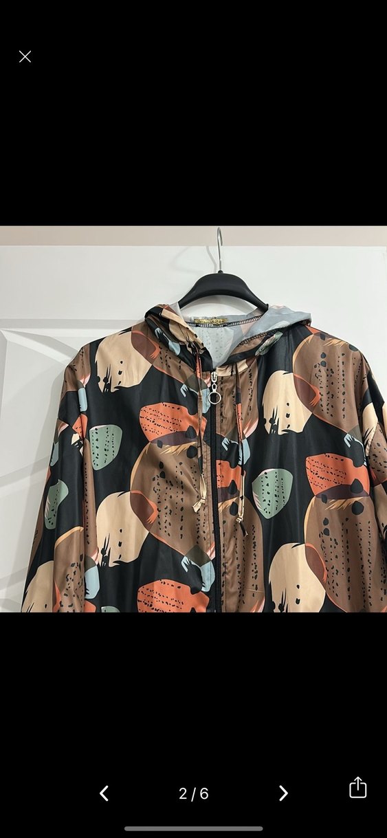 Kadın Kapüşonlu Bağcıklı Renkli Yağmurluk - Görsel 2