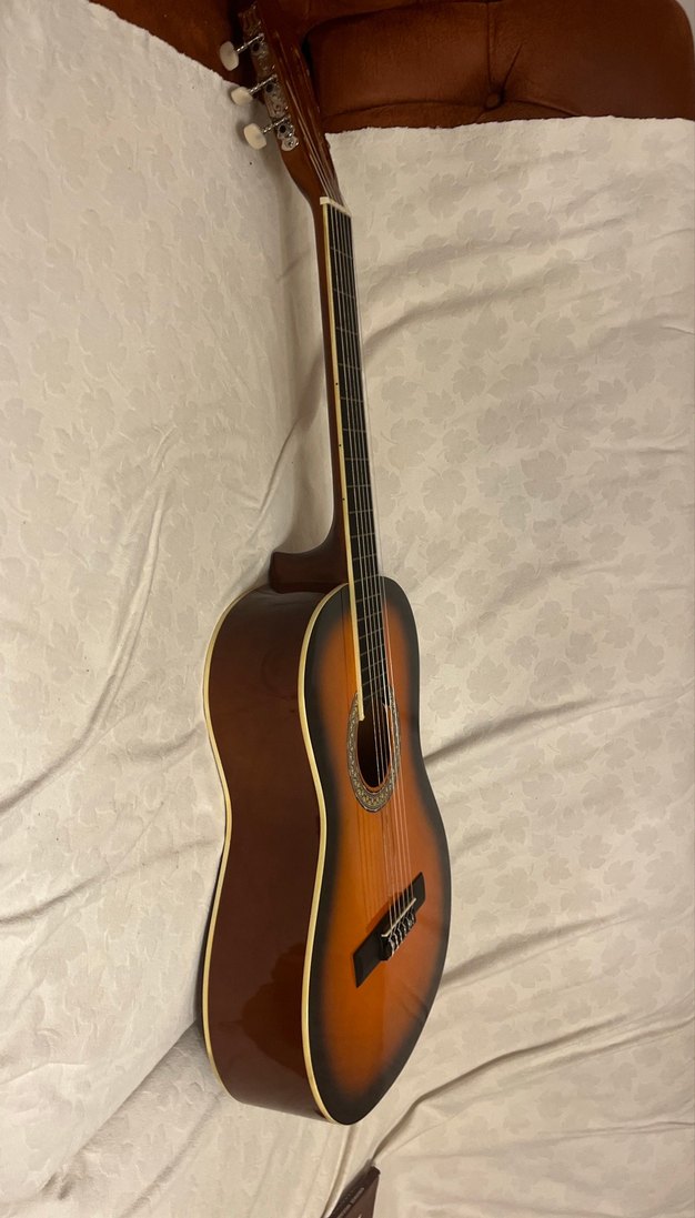 Almira kalite sertifikalı Gitar + Müzik Kitabı + gitar çantası - Görsel 5