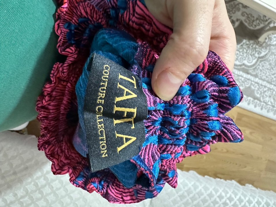 Pembe Batik Desenli Uzun Piliseli Etek - Görsel 4