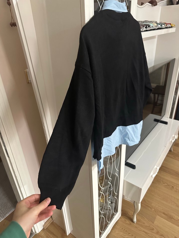 Düğmeli Siyah Kadın Uzun Kollu Triko - Görsel 3