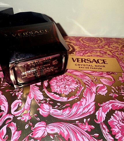 Beden Versace Crystal Noir Parfüm