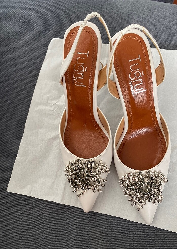 Beyaz taşlı topuklu - Görsel 2