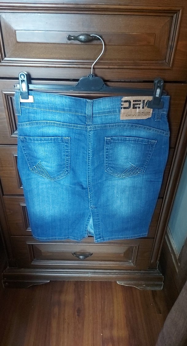 Kemer Detaylı Koyu Mavi Denim Kalem Etek - Görsel 2