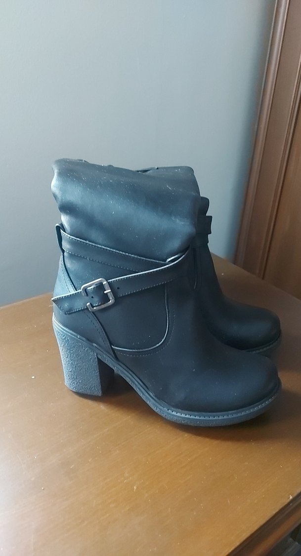 Siyah Deri Tokalı Kadın Dizüstü Çizme - Görsel 2