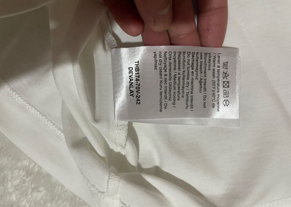 Lacoste kadın  Beyaz Baskılı Tişört - Görsel 4