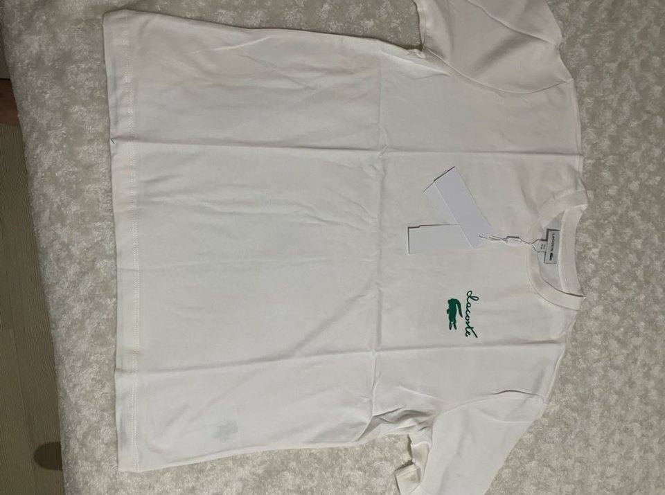 Lacoste kadın  Beyaz Baskılı Tişört - Görsel 2