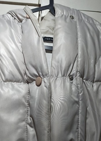 Gri Kapüşonlu Kadın Şişme Yelek - Görsel 3