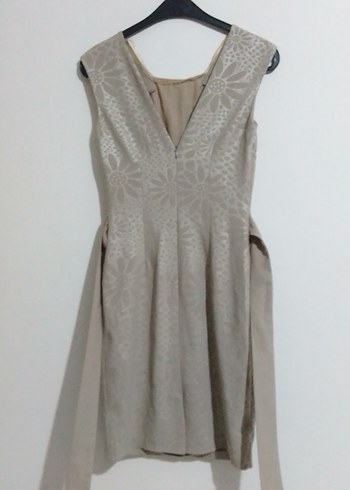 Bej Kemerli Midi Elbise ofis ve davetlere uygun - Görsel 6