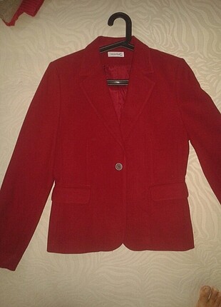 Diğer Kırmızı, kaşe ceket