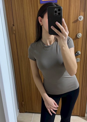 Kadın vizon Kısa Kollu Dar Kesim Tişört - Görsel 2