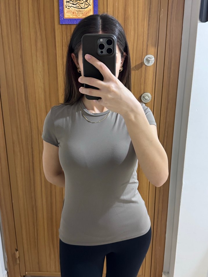 Kadın vizon Kısa Kollu Dar Kesim Tişört - Görsel 3