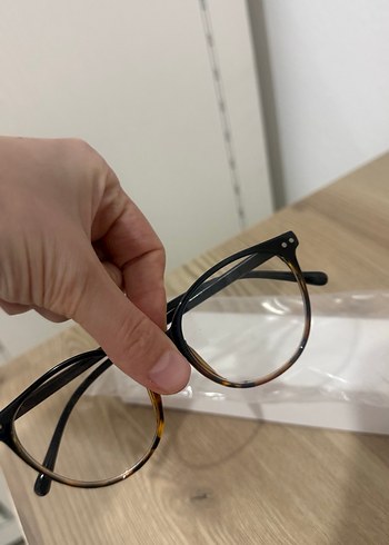 Kadın Kahverengi Transparan Minimalist Gözlük - Görsel 3