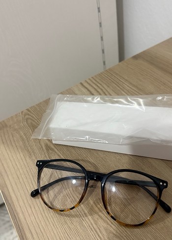 Kadın Kahverengi Transparan Minimalist Gözlük - Görsel 5