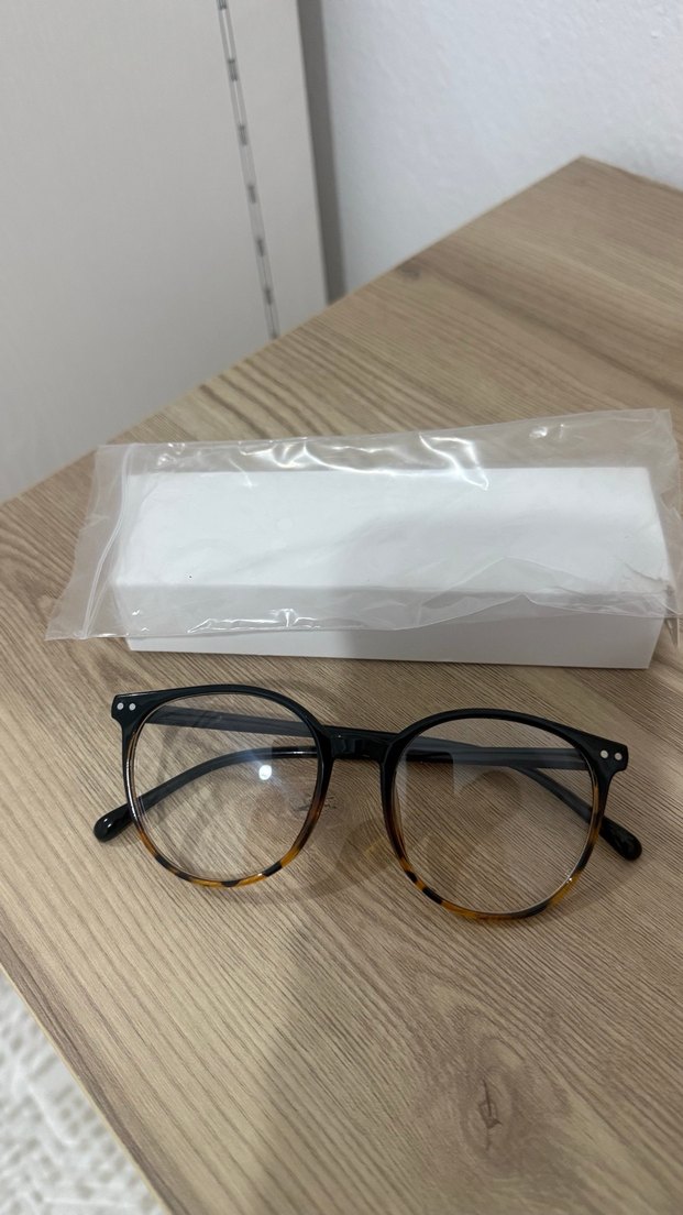 Kadın Kahverengi Transparan Minimalist Gözlük - Görsel 2