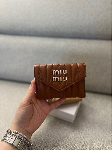 Miu Miu Miu miu cüzdan