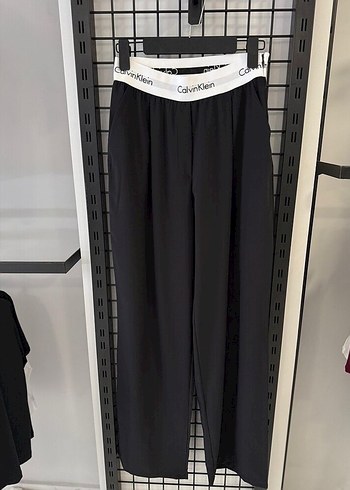 Calvin Klein Pantolon