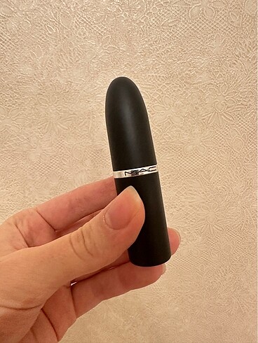 MAC Mac modesty ruj